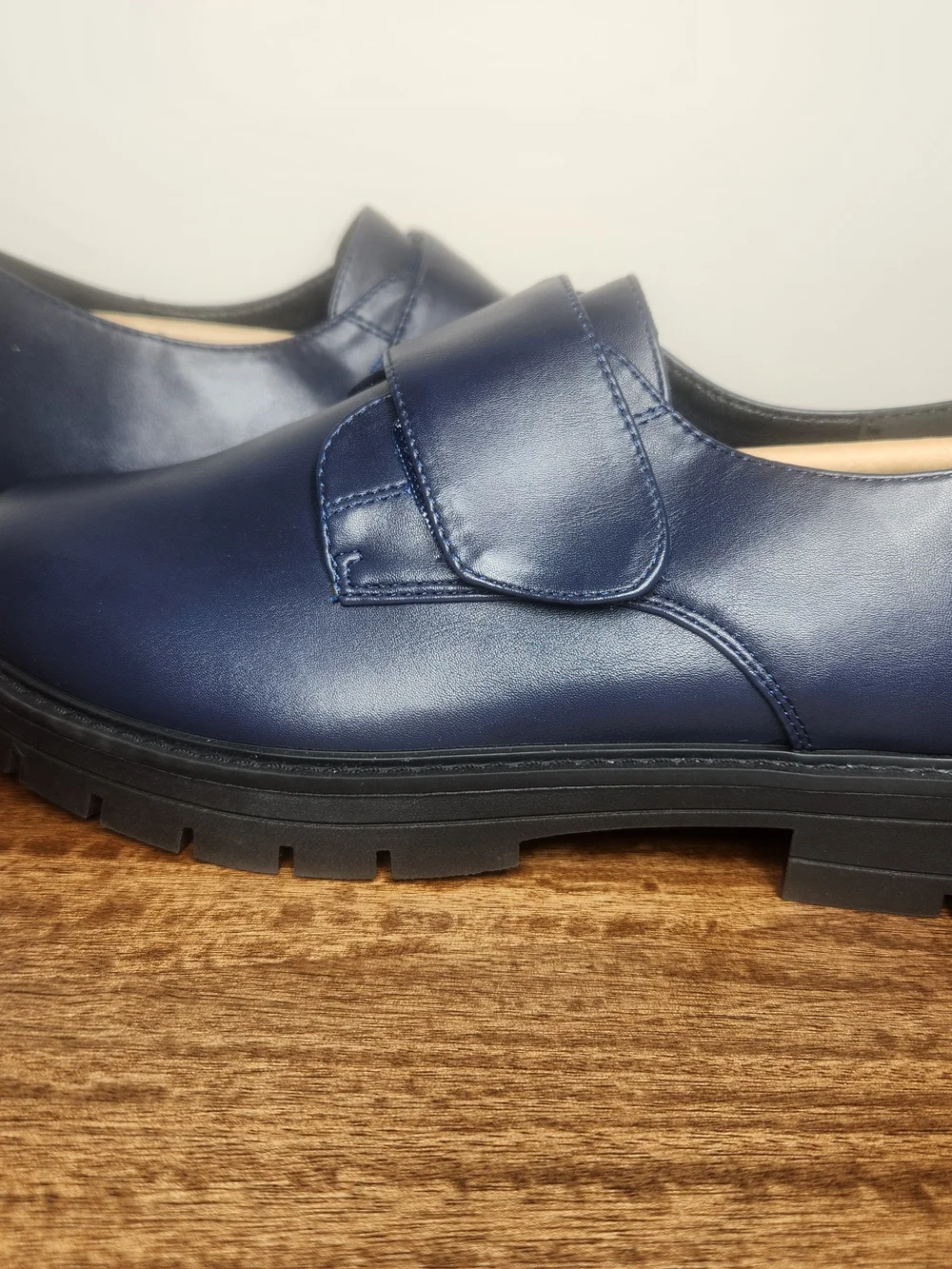 Big Kids Navy Leather Slip-On Shoes Size 5